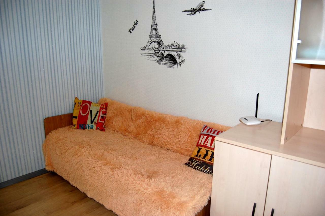 Standard Apartment On Umanskaya Kiev Eksteriør billede